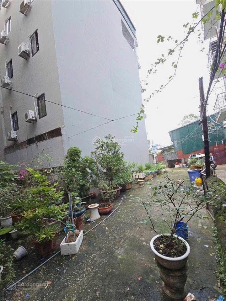 Chỉ 10,8 tỷ  tận 109m2 đất định công  lô góc  mt 6m  chính chủ bán gấp