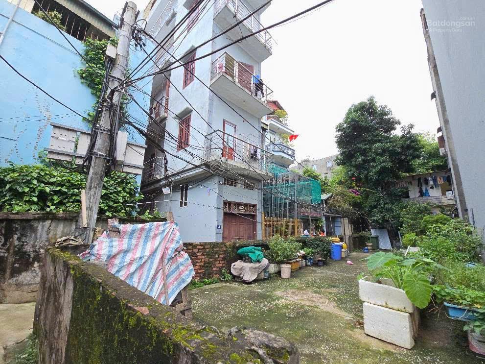 Chỉ 10,8 tỷ  tận 109m2 đất định công  lô góc  mt 6m  chính chủ bán gấp