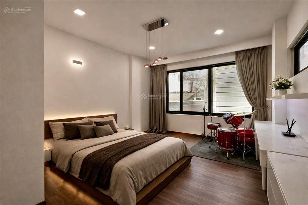 Cho thuê biệt thự 5 phòng ngủ full nội thất cao cấp ngay sân bay