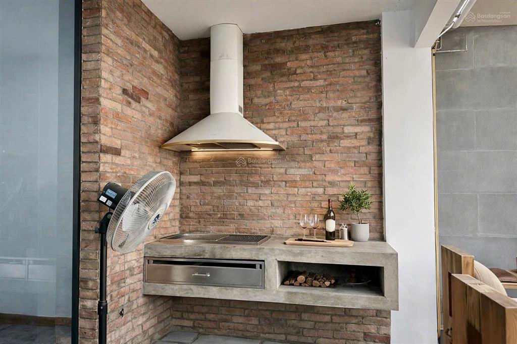 Cho thuê biệt thự 5 phòng ngủ full nội thất cao cấp ngay sân bay