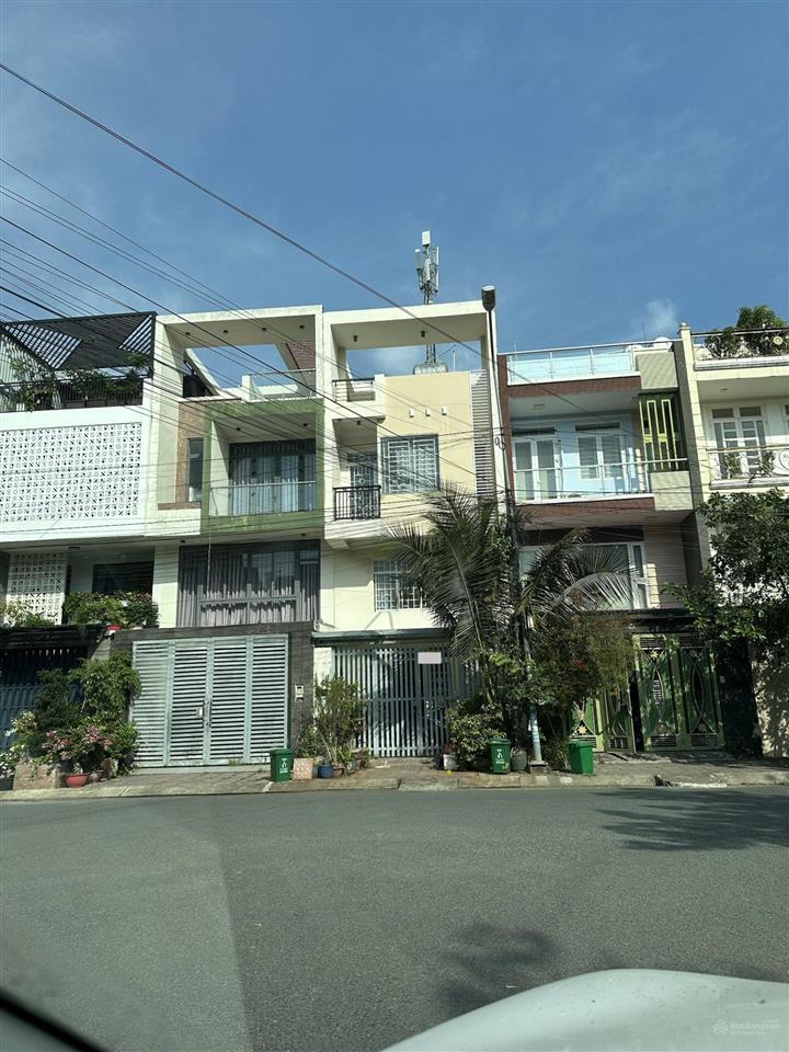 Bán nhà khu dân cư xây dựng 5 ngay liên phường giá 12tỷ