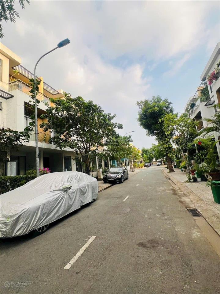 Bán nhà ngay đường liên phường phước long b quận 9 cũ