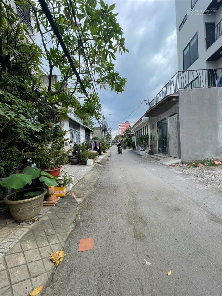 Bán đất mặt tiền đường võ văn hát, phường long trường, quận 9 cũ