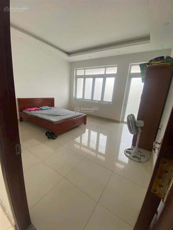 Bán nhà khu dân cư xây dựng 5 ngay liên phường  đỗ xuân hợp giá 13,5tỷ