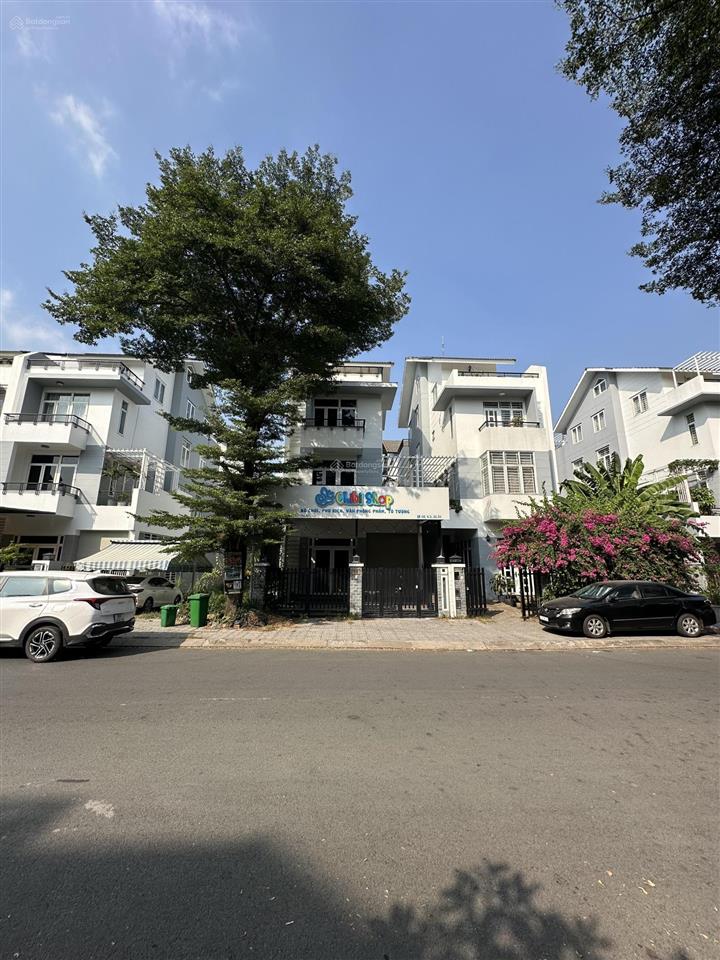 Bán nhà mặt tiền đường liên phường ngay global city giá 24tỷ