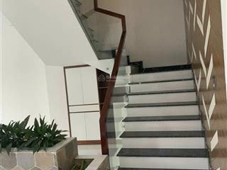Biệt thự hưng phú 9,6m x 18,5m kết cấu 3 tầng giá 19tỷ