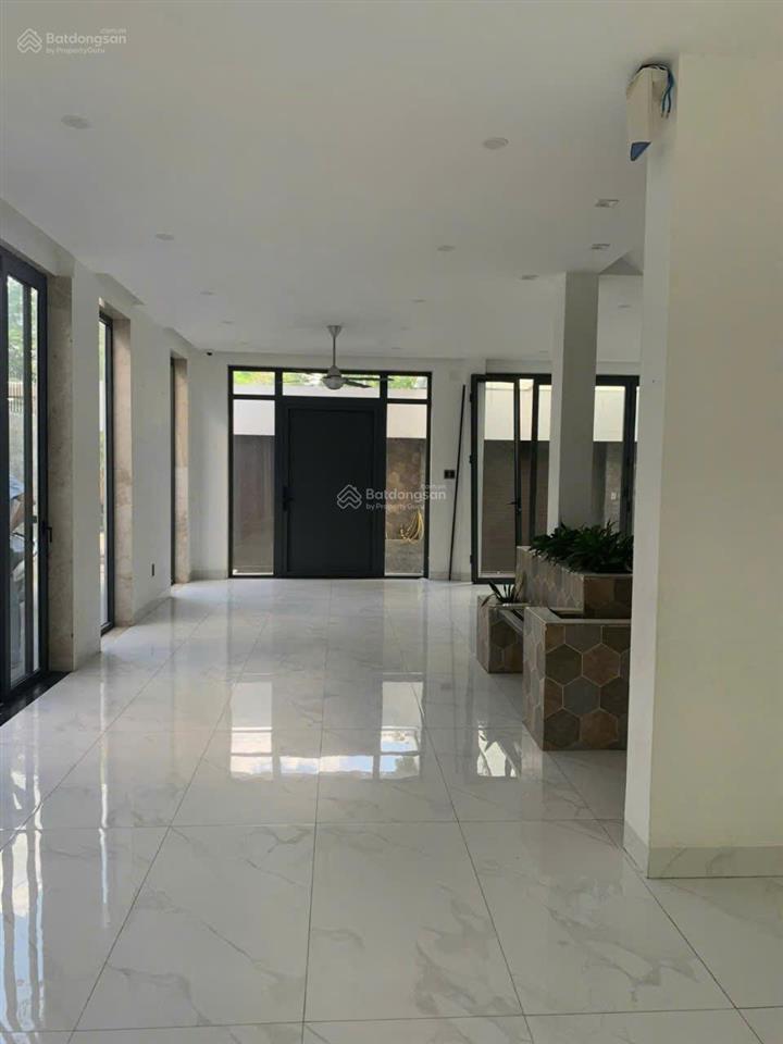 Bán biệt thự trục liên phường quận 9 cũ giá 19tỷ