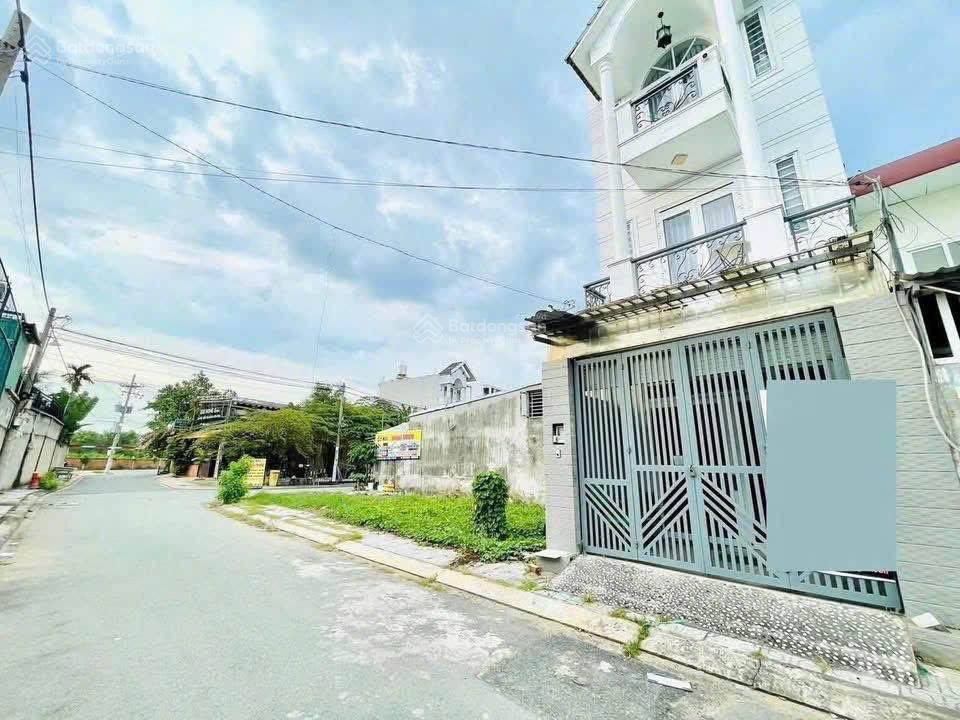 Bán đất trên trục đường bưng ông thoàn phú hữu giá
