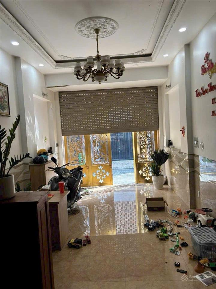 Bán nhà ngay liên phường 1 trệt 3 tầng giá 7,7 tỷ