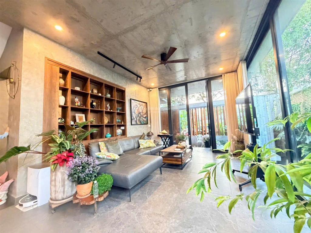 Bán biệt thự đường liên phường full nội thất nhà mới khu vực có bảo vệ