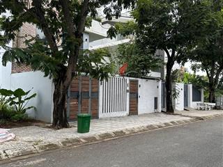 Bán đất hưng phú 2  đường rộng 20m giá 85 triệu/m2