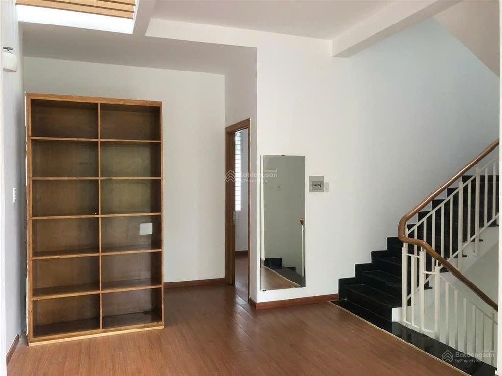 Bán nhà gần đường liên phường ngang 7m, 4 tầng giá 16 tỷ