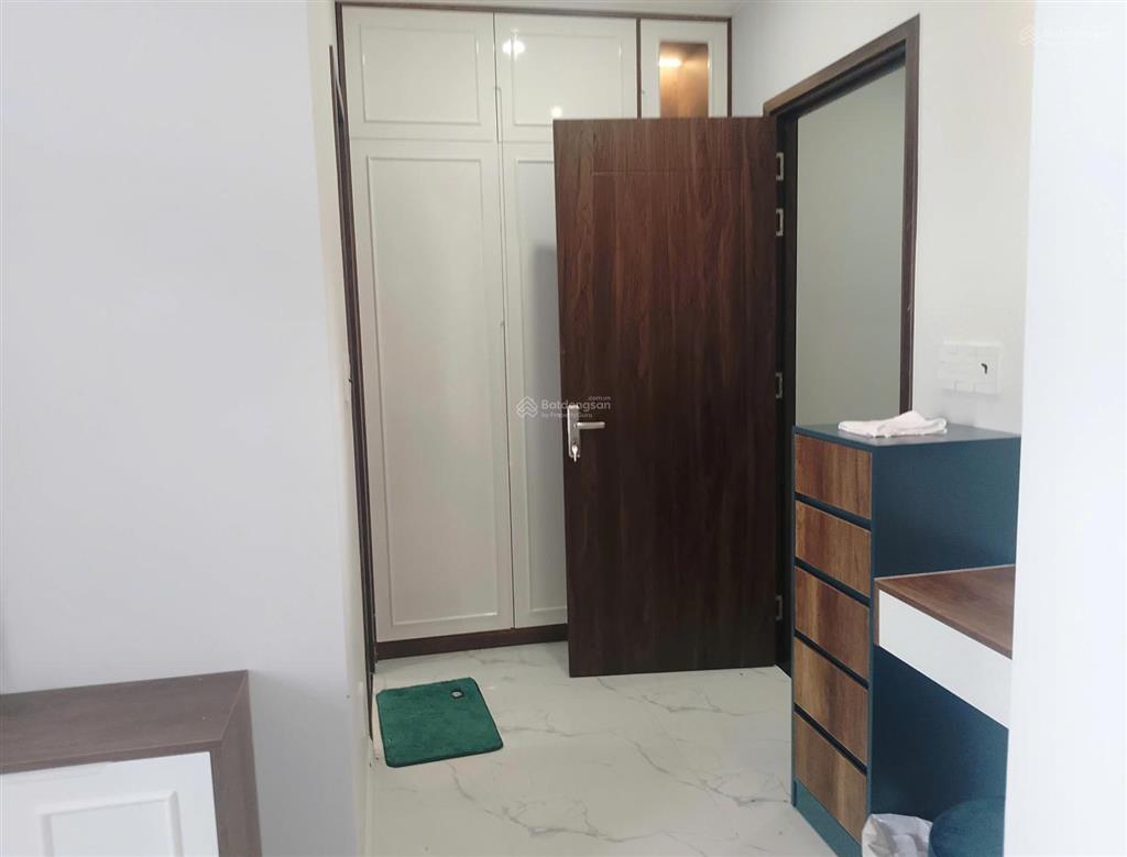 Cho thuê biệt thự đầy đủ nội thất cao cấp giá 10 triệu/tháng, west lakes golf & villas, 200m2