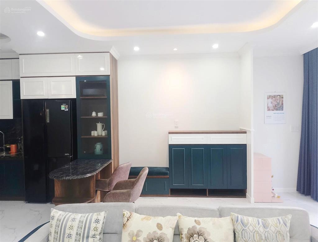 Cho thuê biệt thự đầy đủ nội thất cao cấp giá 10 triệu/tháng, west lakes golf & villas, 200m2