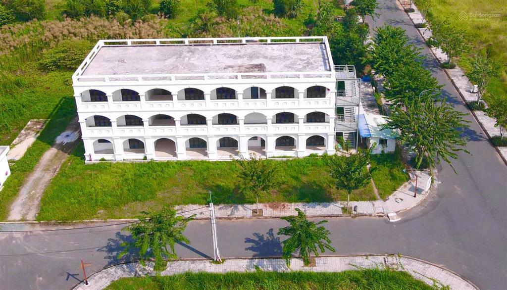 Bán gấp đất kdc hưng long giá 850 triệu/85m2 (5x17) đối diện vinhome tân mỹ và vin green city