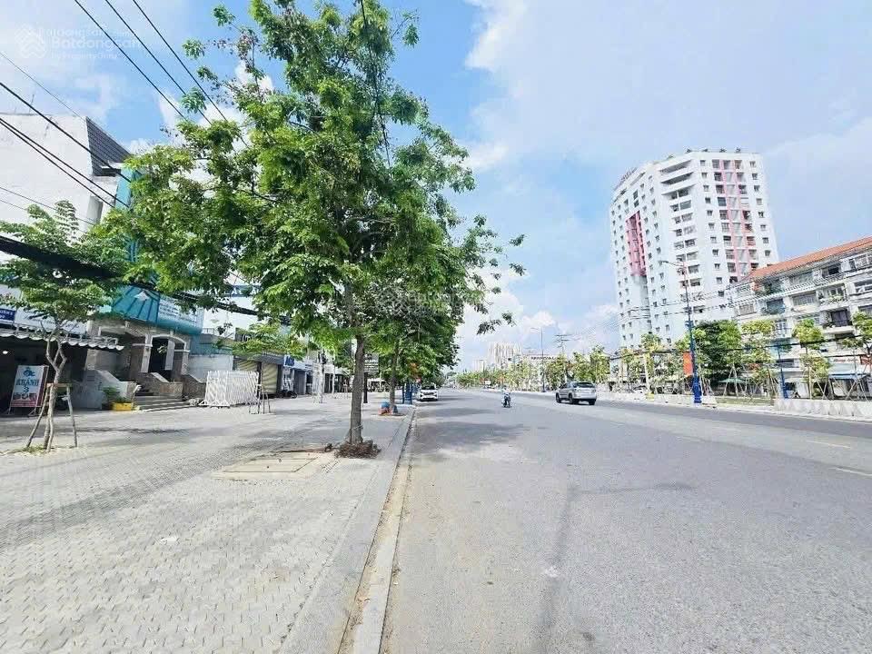 Bán nhà đường lương định của, liền kề trung tâm tài chính thủ thiêm, dt 18m x 26m, 468m² đất