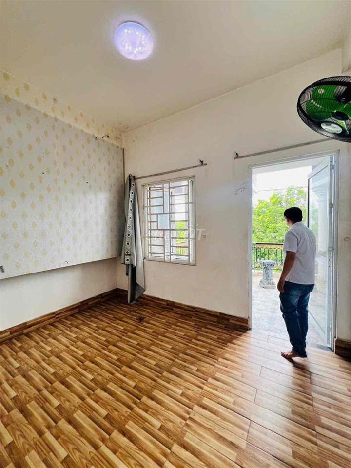 GẤP BÁN MẶT TIỀN NGUYỄN TƯ GIẢN NGAY CHỢ PHẠM VĂN BẠCH GÒ VẤP