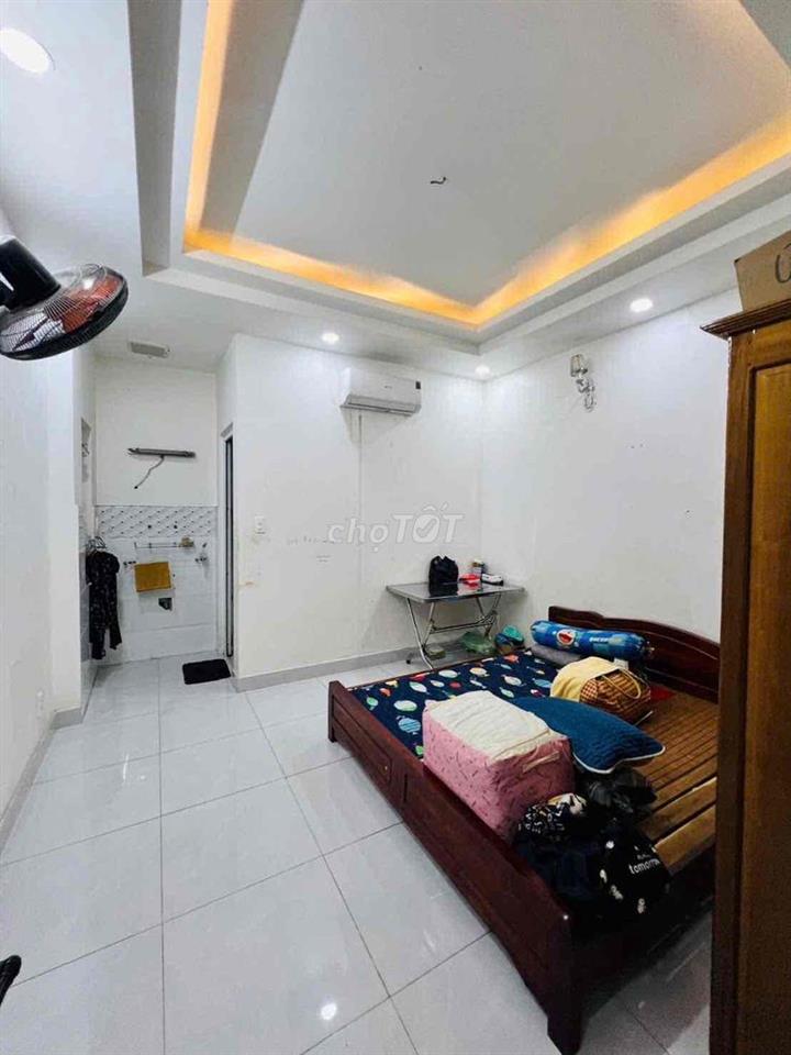 GẤP BÁN MẶT TIỀN NGUYỄN TƯ GIẢN NGAY CHỢ PHẠM VĂN BẠCH GÒ VẤP