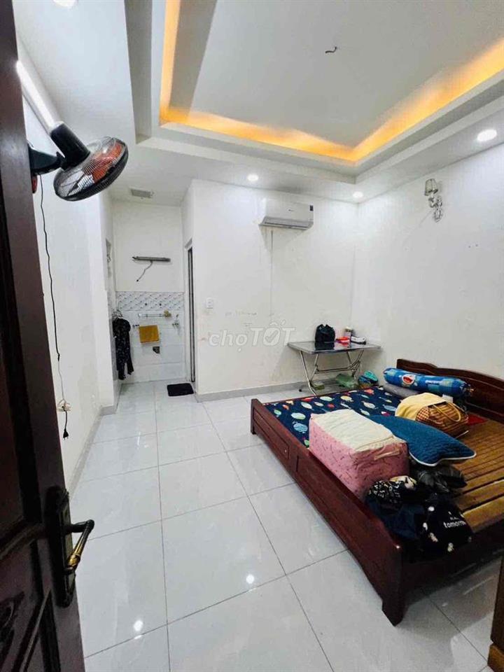 GẤP BÁN MẶT TIỀN NGUYỄN TƯ GIẢN NGAY CHỢ PHẠM VĂN BẠCH GÒ VẤP