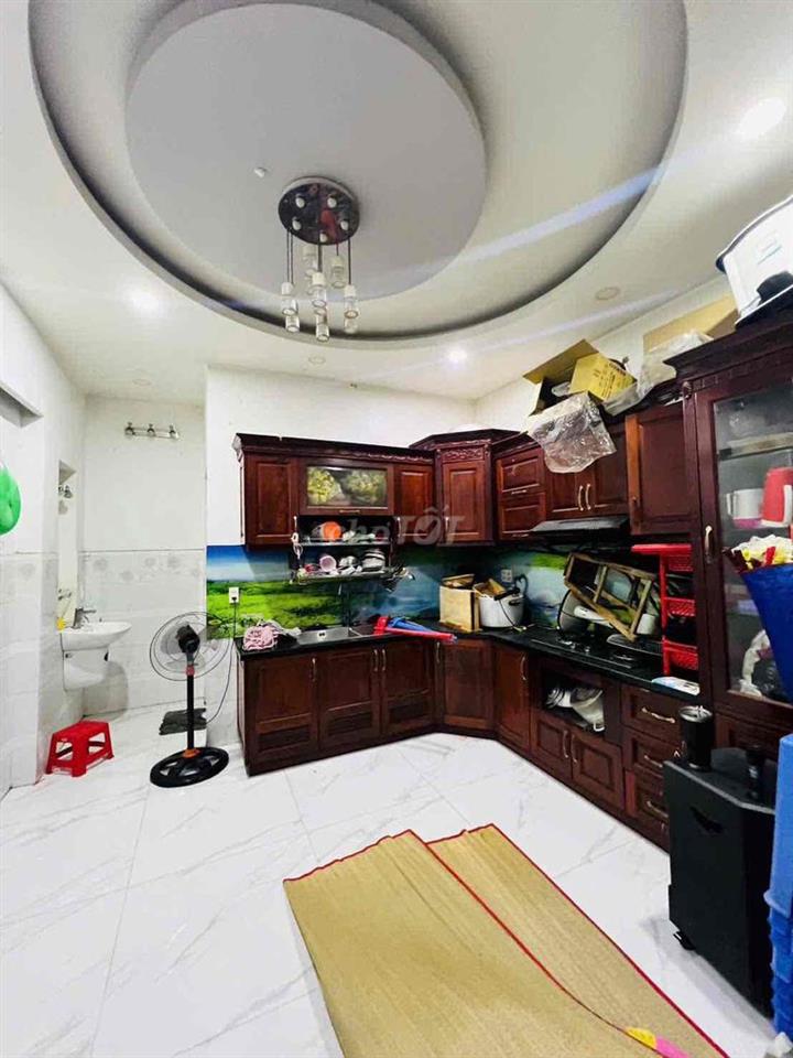 GẤP BÁN MẶT TIỀN NGUYỄN TƯ GIẢN NGAY CHỢ PHẠM VĂN BẠCH GÒ VẤP