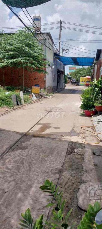 CHỈ 2.2 TỶ SỔ HỒNG RIÊNG 42M ĐƯỜNG LK 4-5