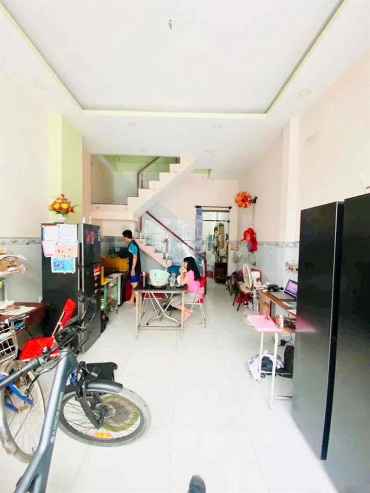 RẺ NHẤT BÌNH TÂN NHÀ 2 TẦNG SÁT MẶT TIỀN KÊNH THAM LƯƠNG HẺM XE TẢI
