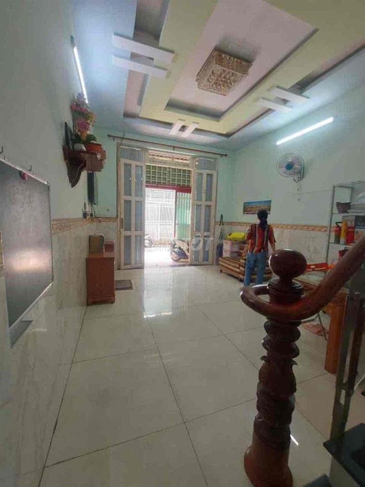 GẤP BÁN NHÀ MẶT TIỀN ĐƯỜNG SỐ 24A LÊ VĂN QUỚI