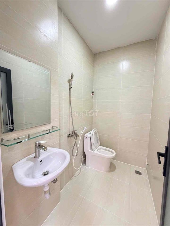 LÔ GÓC HẺM XE HƠI CHẾ LAN VIÊN TÂN PHÚ