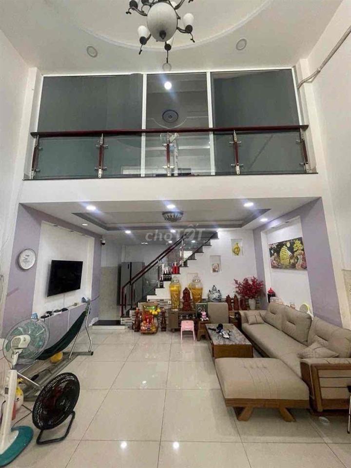 HẺM XE HƠI TRỊNH ĐÌNH TRỌNG TÂN PHÚ - NHÀ 3 TẦNG