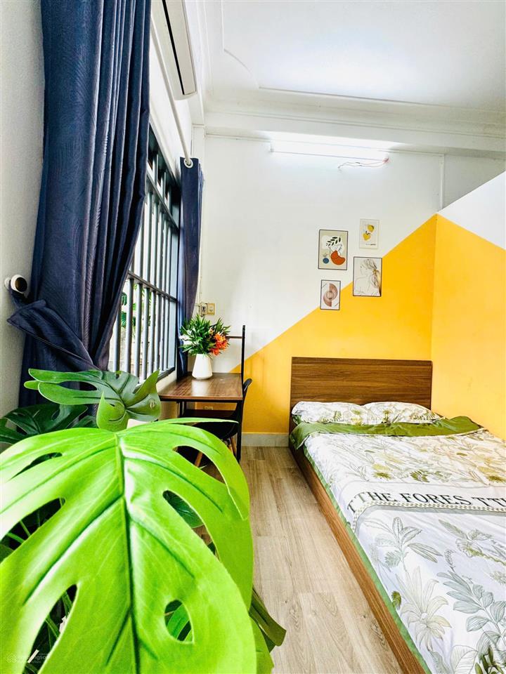 Căn hộ 1 phòng ngủ tách bếp  ban công