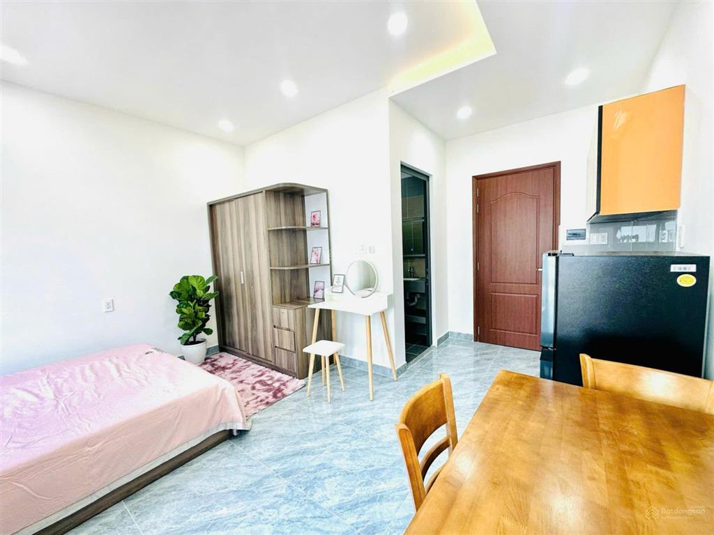 Căn hộ ban công  1pn ngay ngã 5 gò vấp