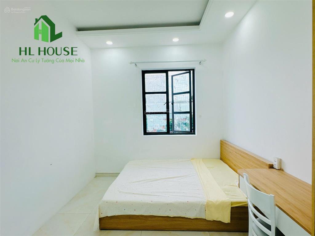 Căn hộ chung cư 1pn  tách bếp  cửa sổ