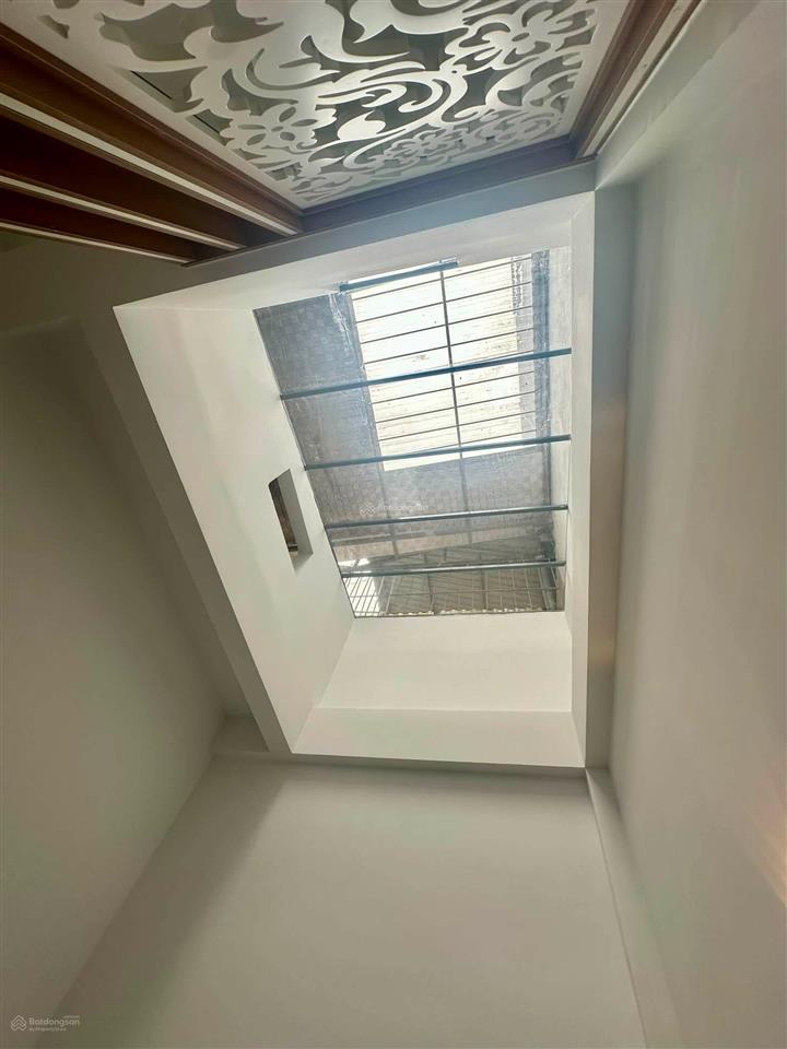 Bán nhà lô góc bùi xương trạch  5 tầng lô góc  sổ đỏ hoa hậu  10.5 tỷ