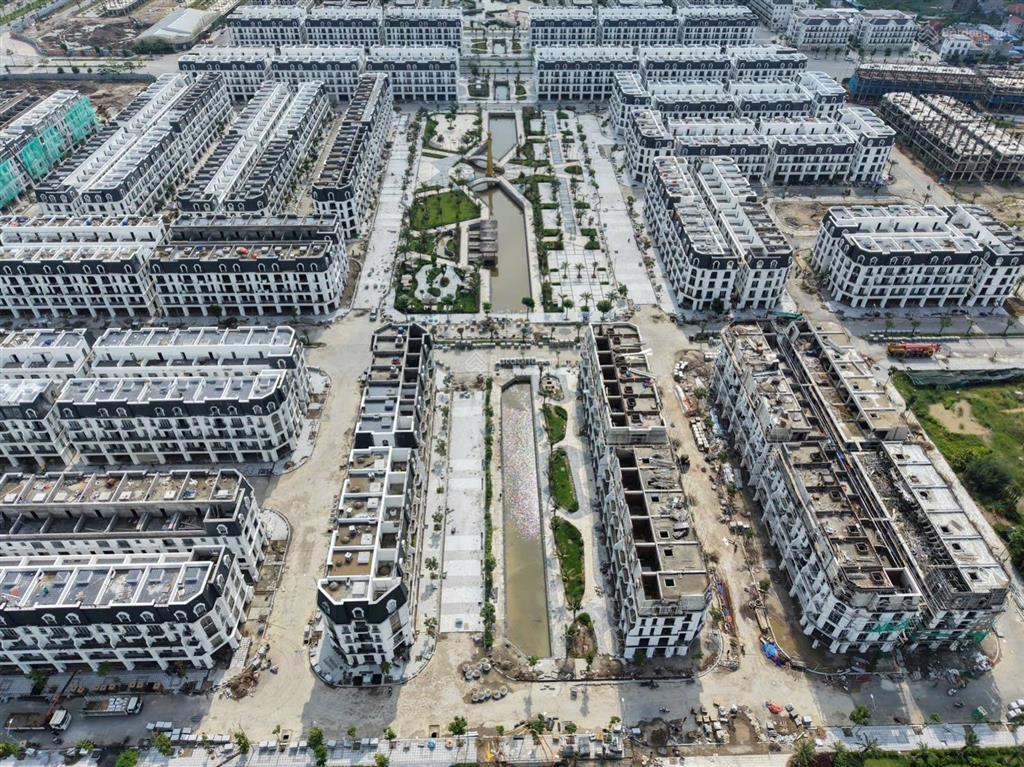 Hiếm có 1căn liền kề giá 5,x tỷ hoàng huy new city trục đường đỗ mườì. ngay 0969 977 ***