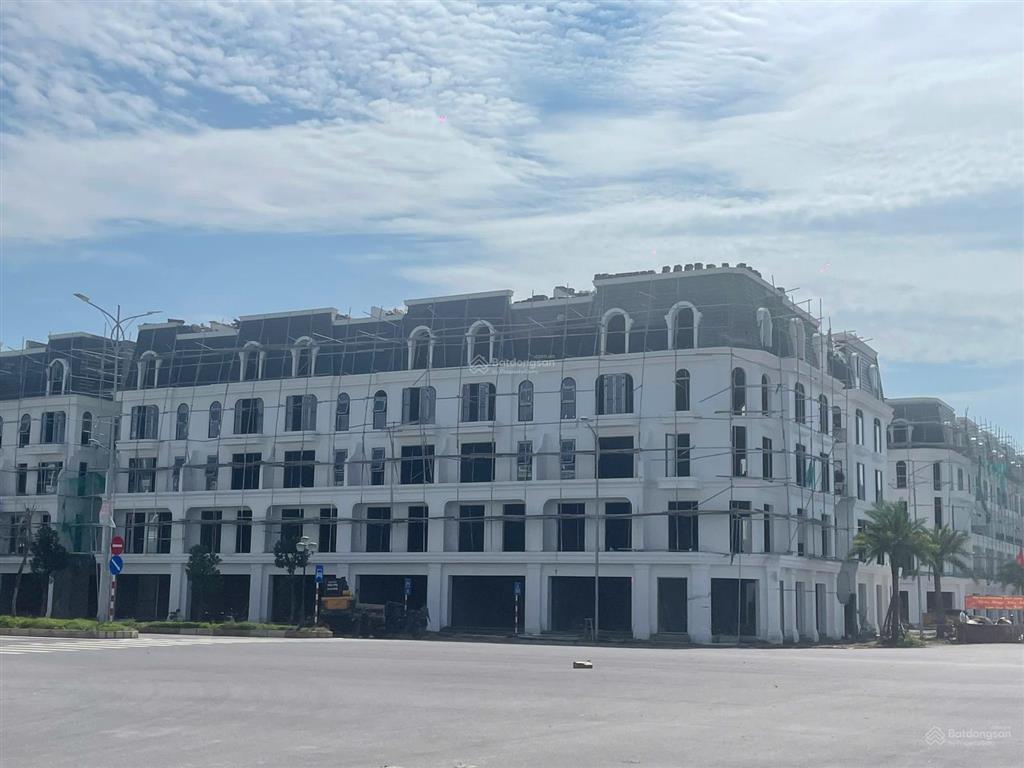 Hiếm có 1căn liền kề giá 5,x tỷ hoàng huy new city trục đường đỗ mườì. ngay 0969 977 ***