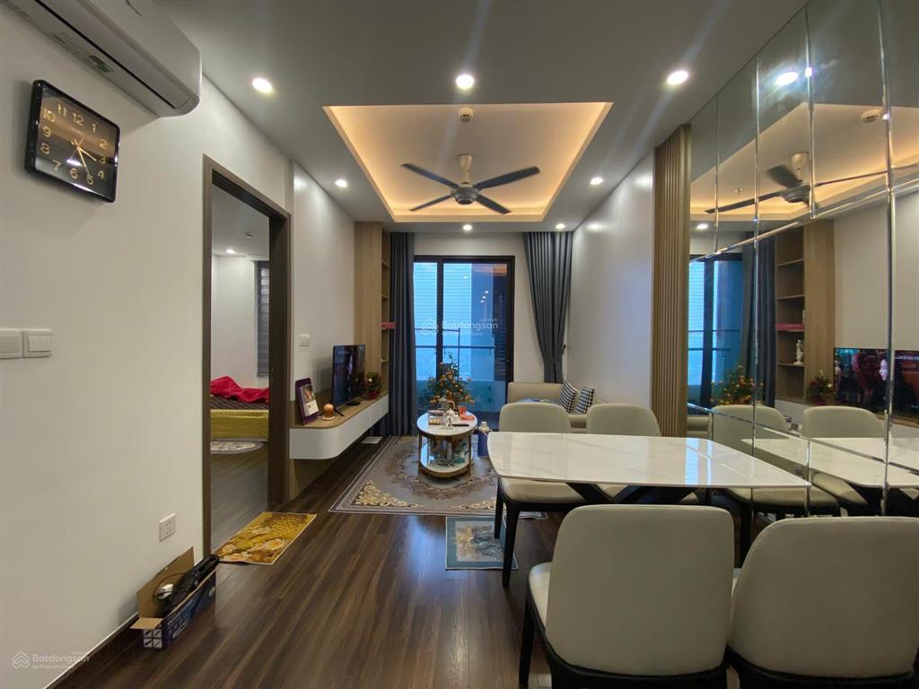 Bán ch 2pn 2wc tại hoàng huy commerce 62m2, đã có sổ, full nội thất. giá 2.7 tỷ