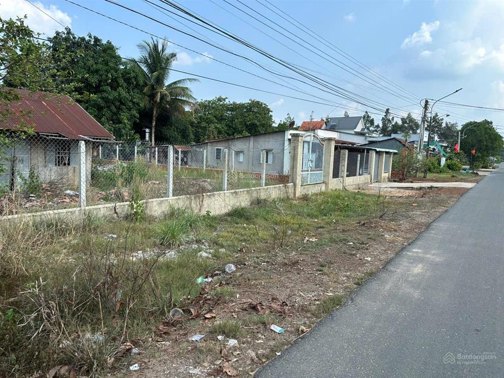 Bán lô đất 20 mét mặt tiền đường nhựa sát thị trấn tân châu
