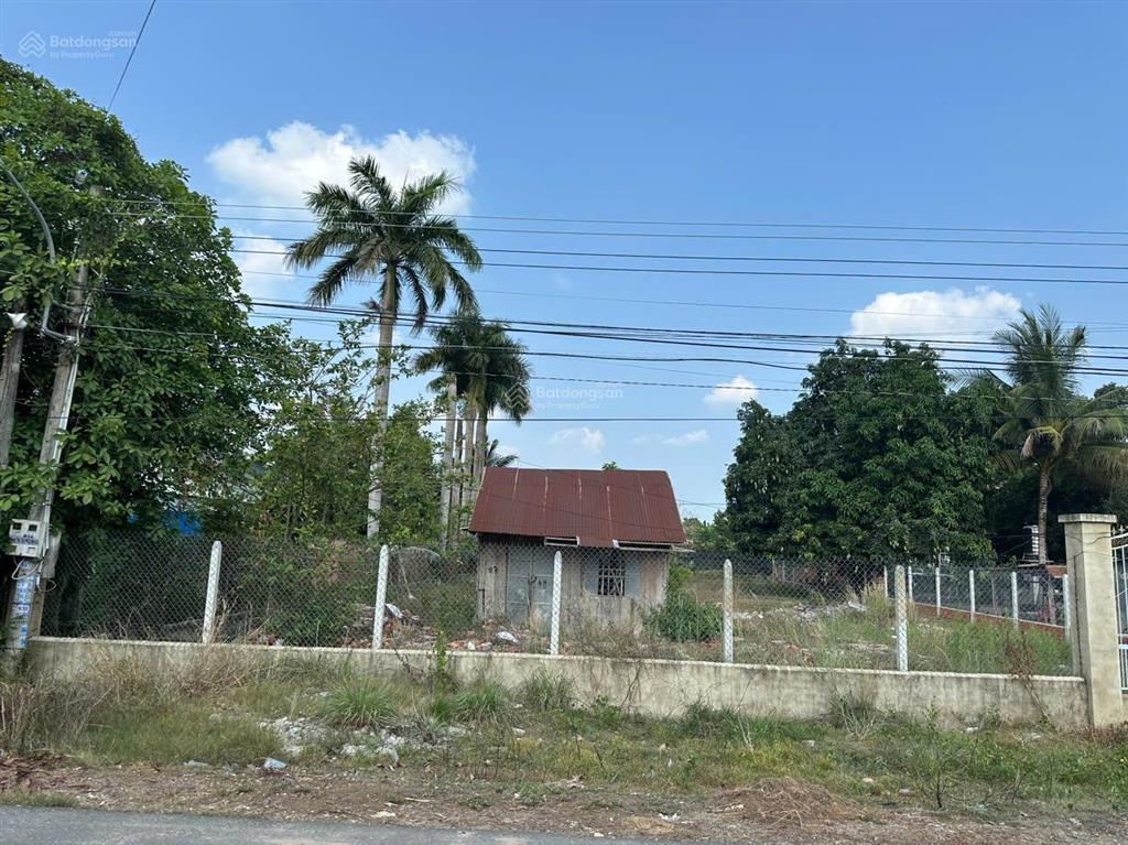 Bán lô đất 20 mét mặt tiền đường nhựa sát thị trấn tân châu
