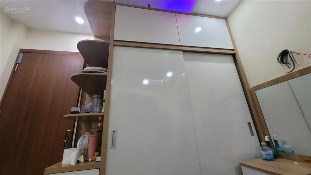 Cho thuê nhà riêng, thiết kế giường tủ, nội thất, điều hòa daikin, bếp từ, tủ bếp...