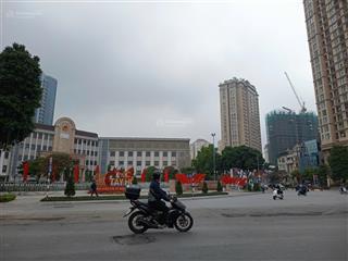 Bán mảnh đất đẹp nhất đường lạc long quân