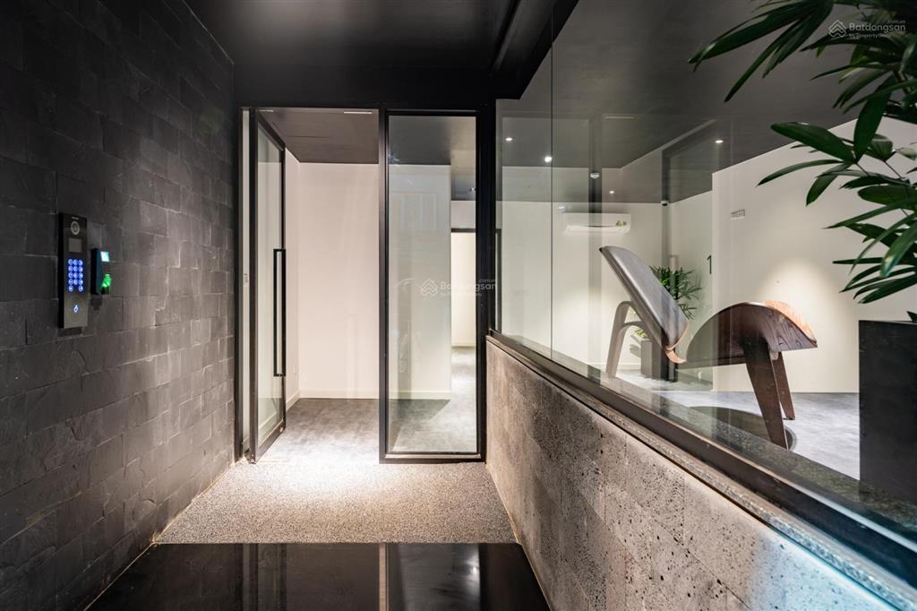 Cho thuê căn hộ 45m2  1 ngủ, siêu đẹp và tiện ích tại trung tâm ba đình  giá chỉ 16t