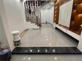 Bán nhà riêng tại nhà số 8 ngõ 226 hậu ái, 5,8 tỷ, 36,8 m2, 6pn, 4wc