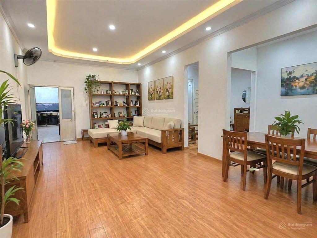 Bán nhà nguyễn hồng đào, tân bình  102m² (6m x 17m),2 tầng, hẻm xe hơi, sổ riêng chỉ 8tỷ8 tl mạnh.