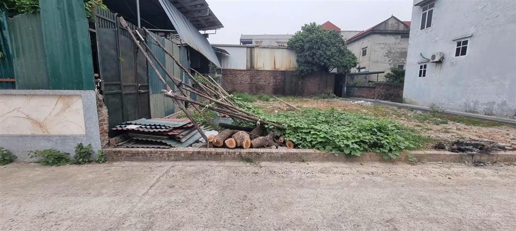 Bán đất 110m2 bìa làng xóm đường xã phúc thịnh, đường 17m ô tô tránh, nhỉnh 10 tỷ