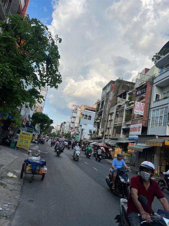 Mtkd đường trần quý  tạ uyên, q11 dt 4,8 x 25m (dtcn 111m2) cấp 4, 30,9 tỷ 0906 691 ***