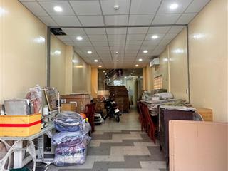 Cho thuê nhà góc hai mặt tiền cư xá lữ gia , hẻm hông 8m , p15, q11, 4 x 20m, 3 lầu, 35 triệu tl