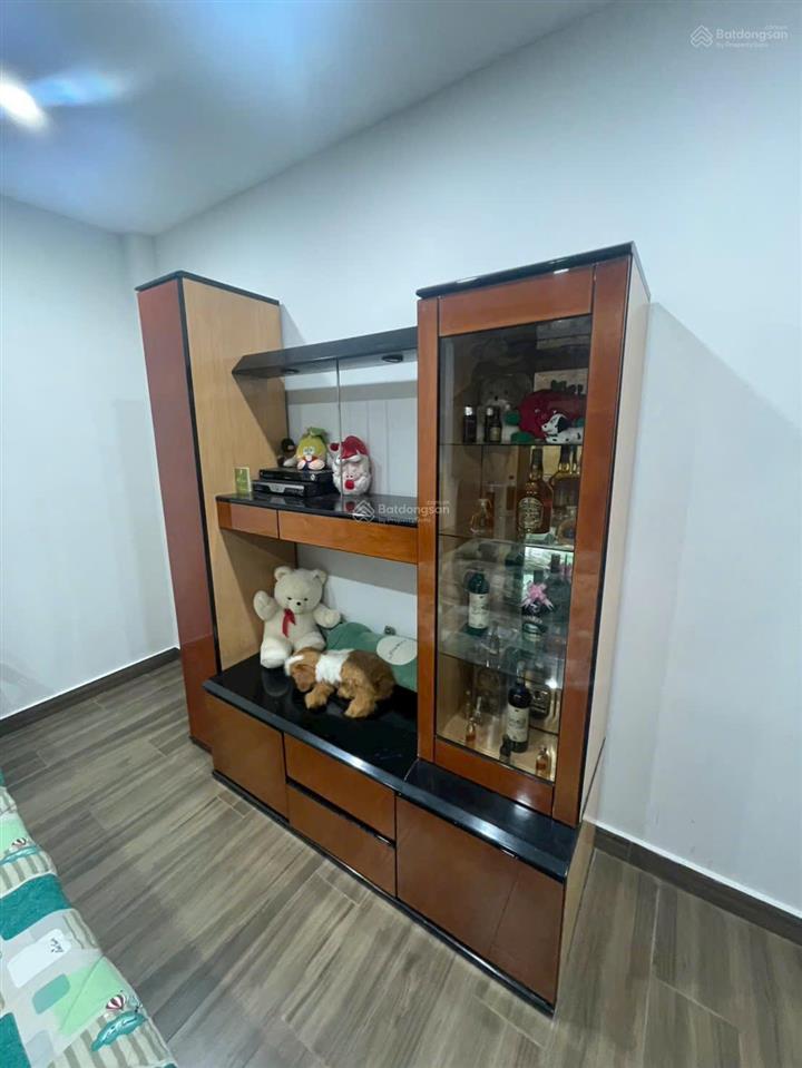Nhà mtkd 26 lý thường kiệt, p7, q10. dt 3.8 x 17m. 5 lầu giá 32.8 tỷ tl 0906 691 ***