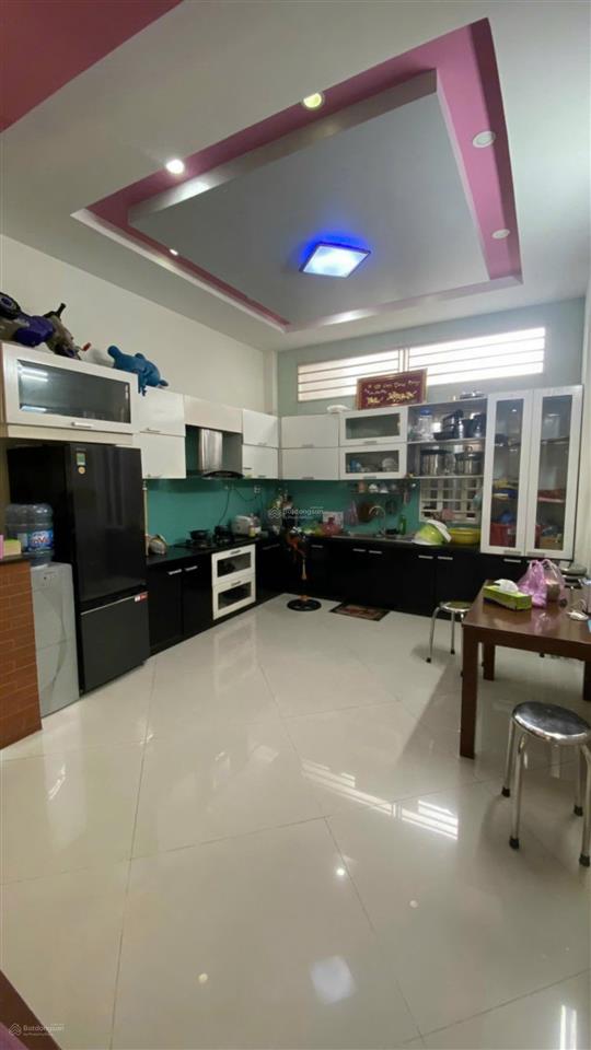 Mtkd đỗ ngọc thạnh  ngay nguyễn chí thanh . dt  4 x 18.5m . 4 tầng . giá  22 tỷ