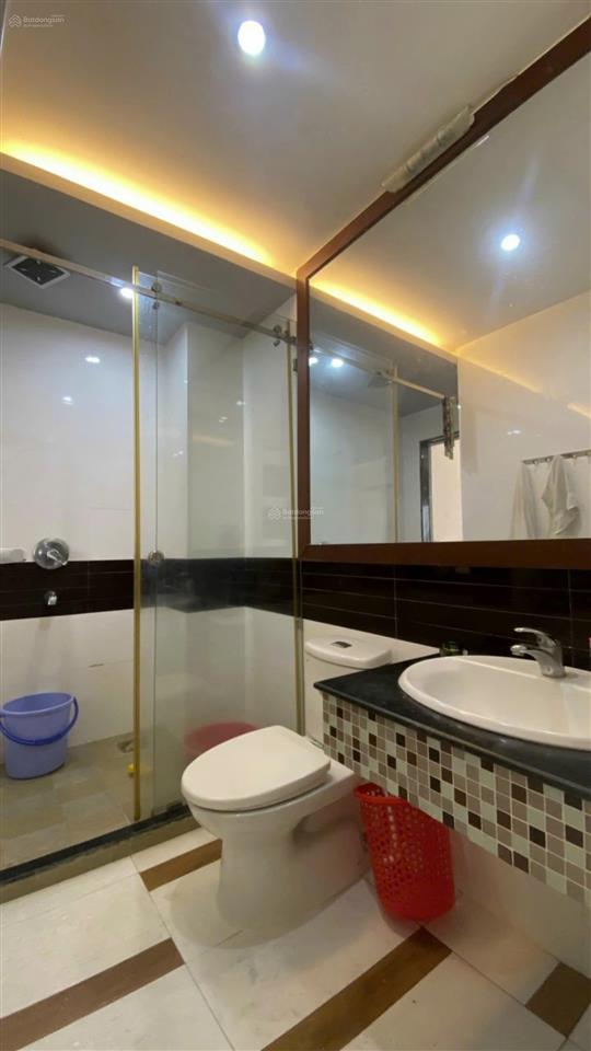 Nhà hxh minh phụng q11. dt  4 x 16m ( nở hậu 6m) . 3 tầng . giá  9.5 tỷ