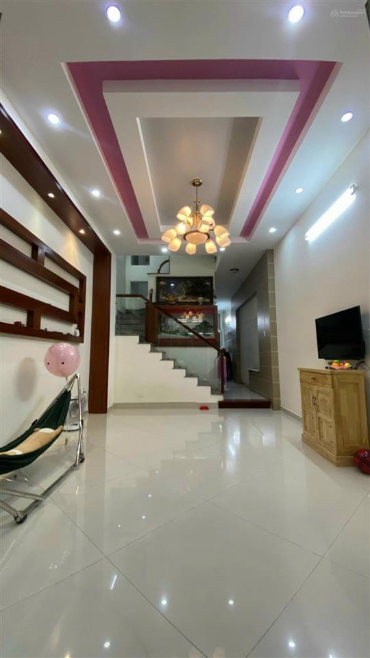 Nhà hxh minh phụng q11. dt  4 x 16m ( nở hậu 6m) . 3 tầng . giá  9.5 tỷ